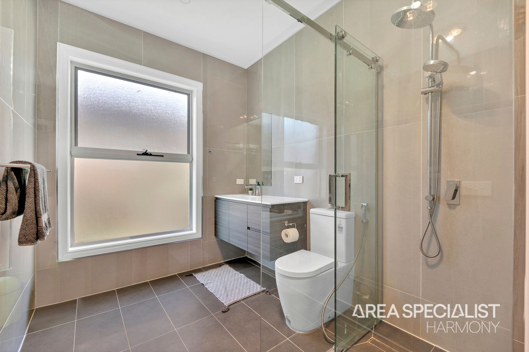 16 Longford Crescent, Weir Views, VIC 3338, Weir Views - Thumbnail 4