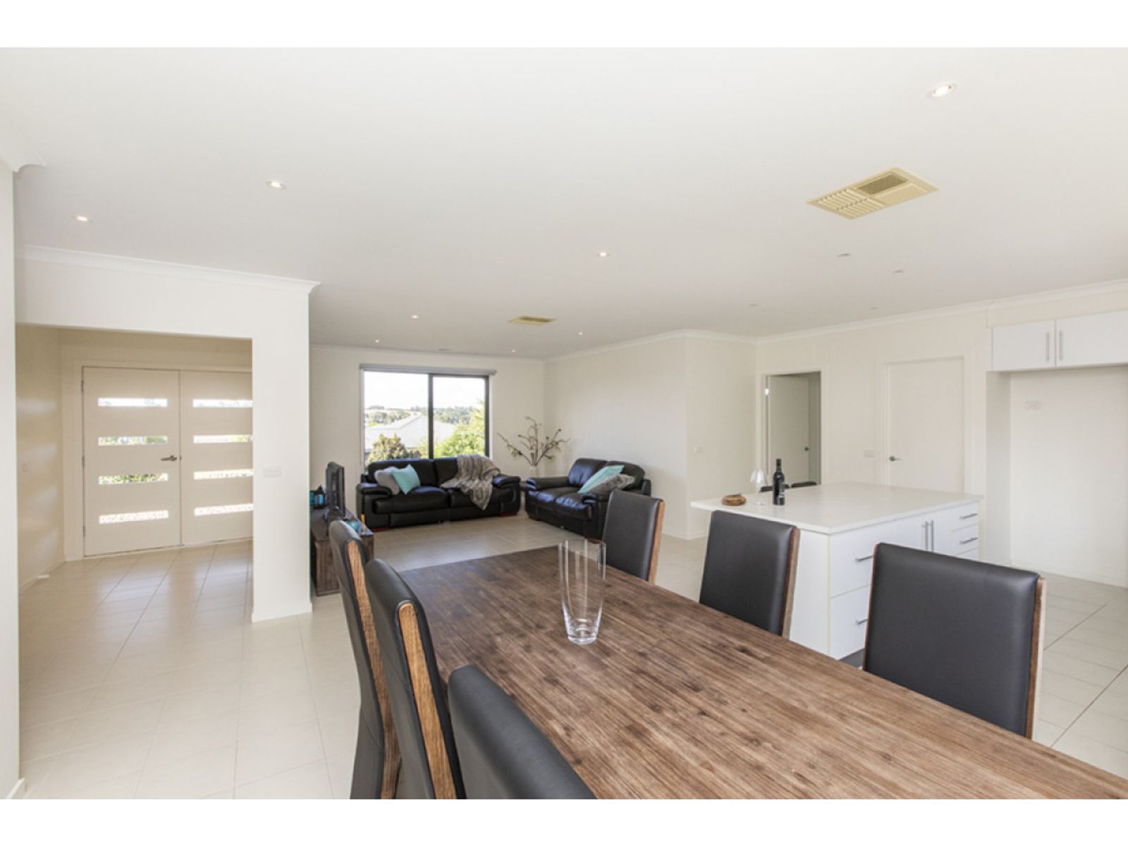 71 Dawson Drive, Warragul, VIC 3820, Warragul - Thumbnail 5