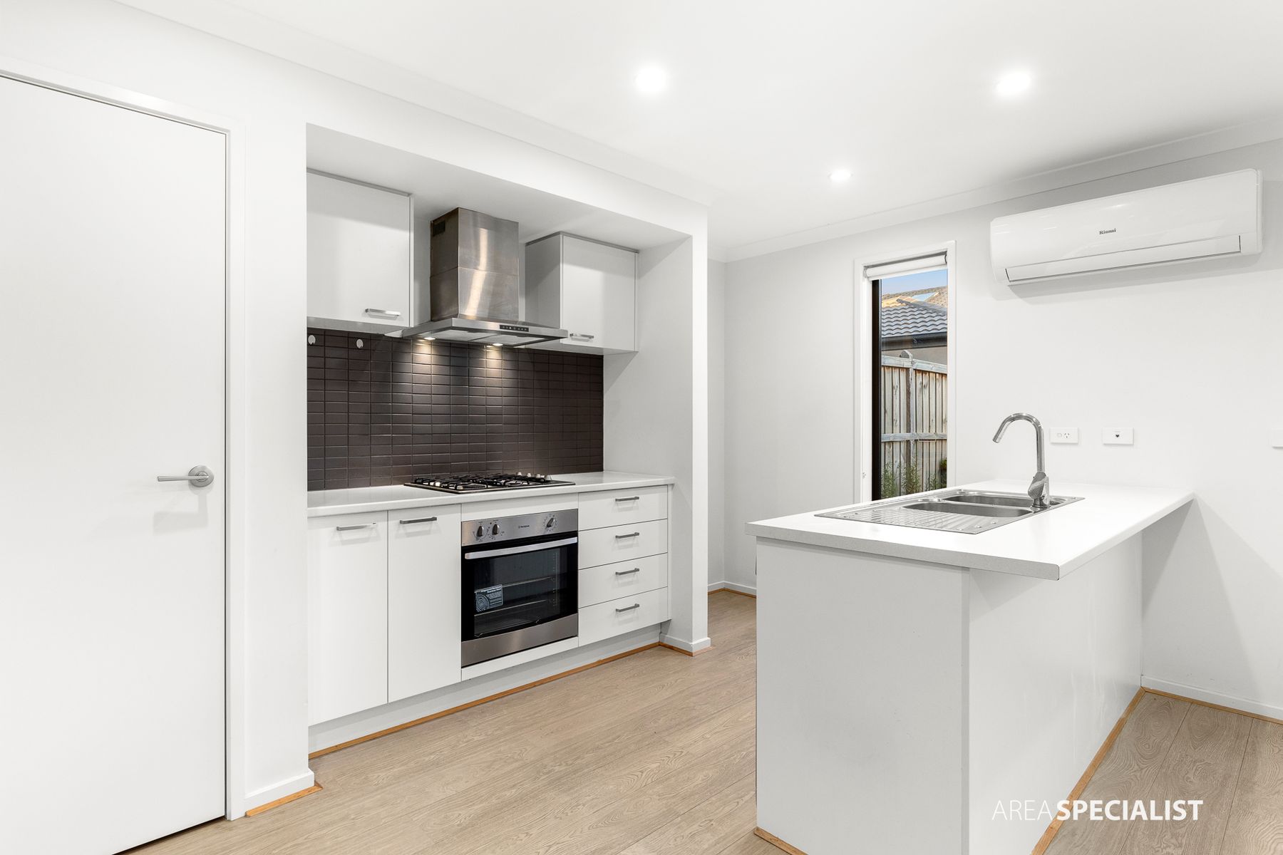 281 Dunnings Road, Point Cook, VIC 3030, Point Cook - Thumbnail 8