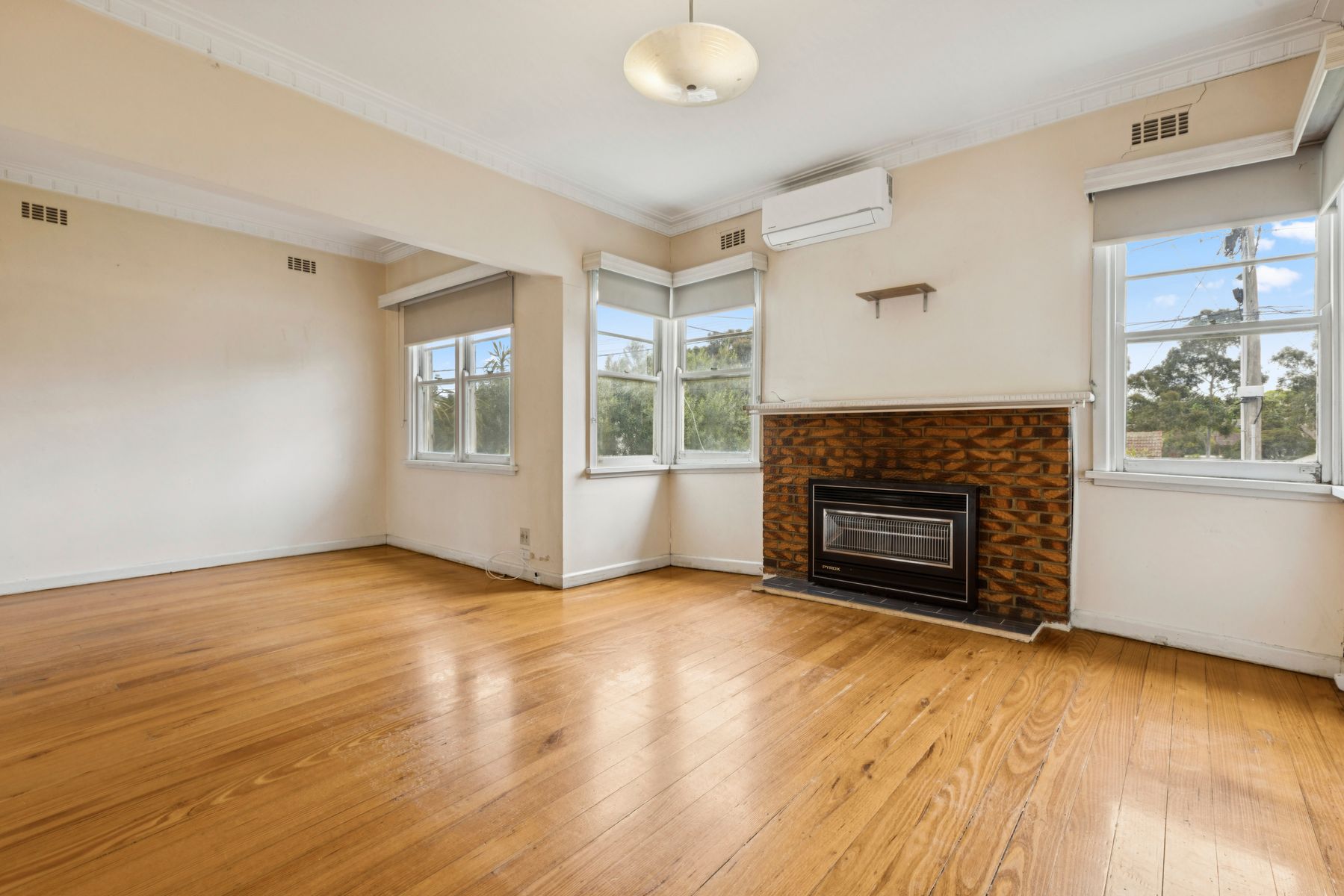 13 Goold Street, Burwood, Burwood - Thumbnail 3