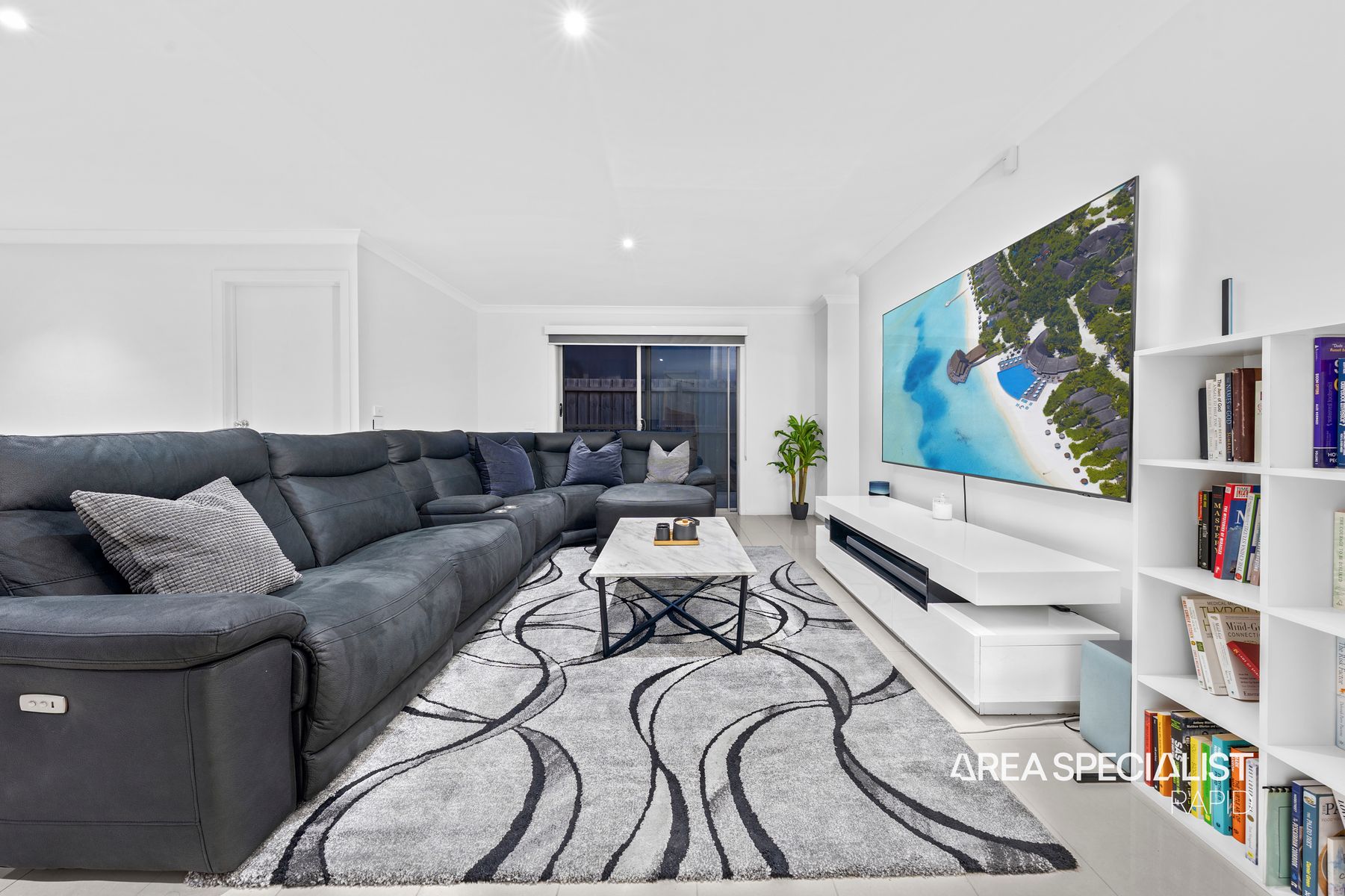 12 Jorose Road, Hampton Park, Hampton Park - Thumbnail 2