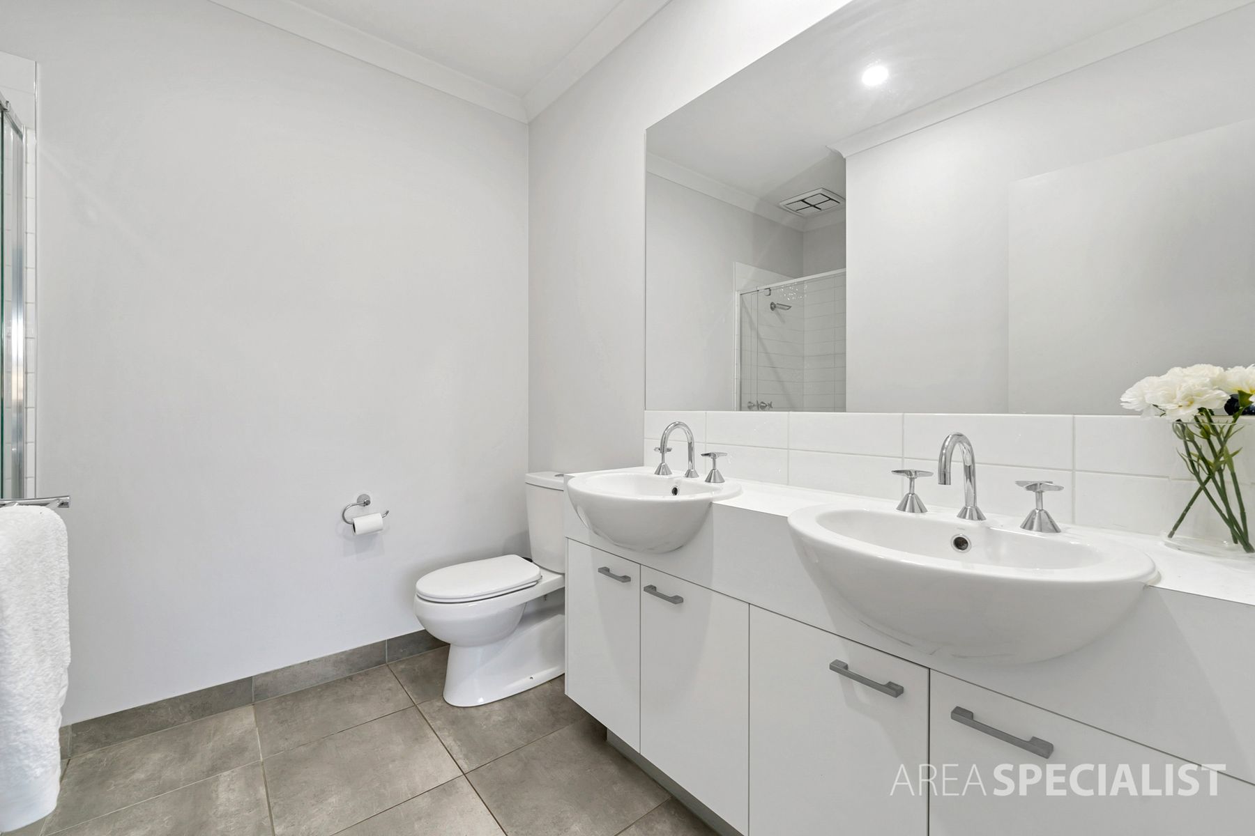 9 Freiberger Grove, Clyde North, VIC 3978, Clyde North - Thumbnail 5