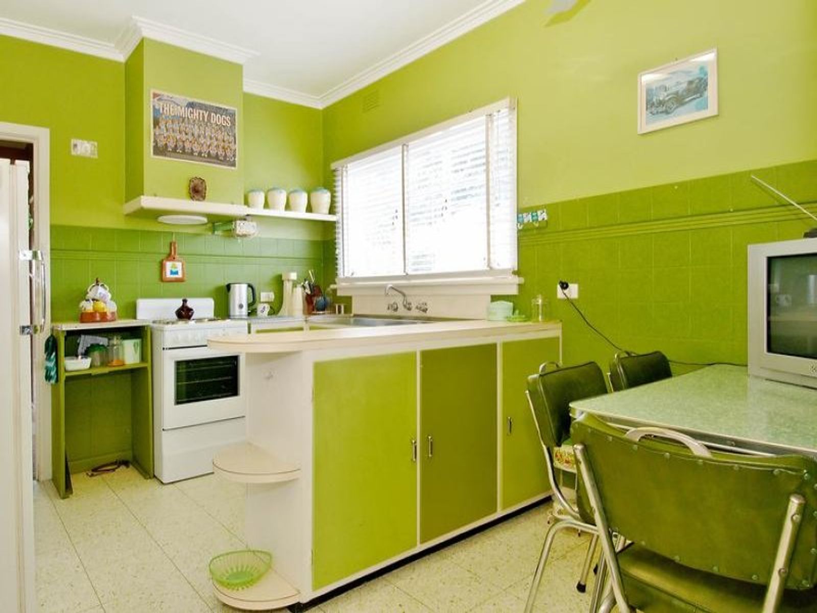 46 Benbow Street, Yarraville - Thumbnail 2