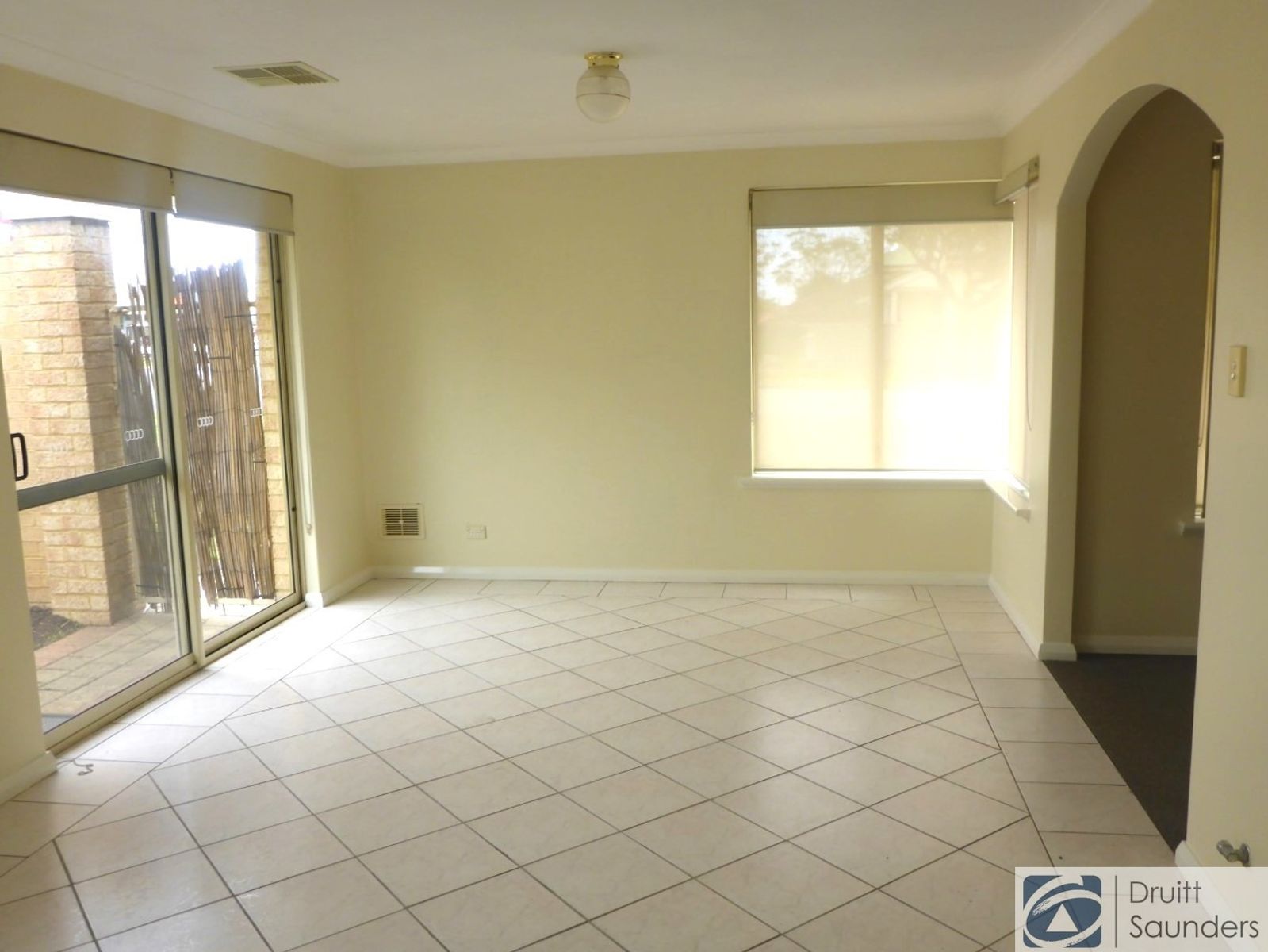 232 Herbert Street, Doubleview WA 6018, Doubleview - Thumbnail 4