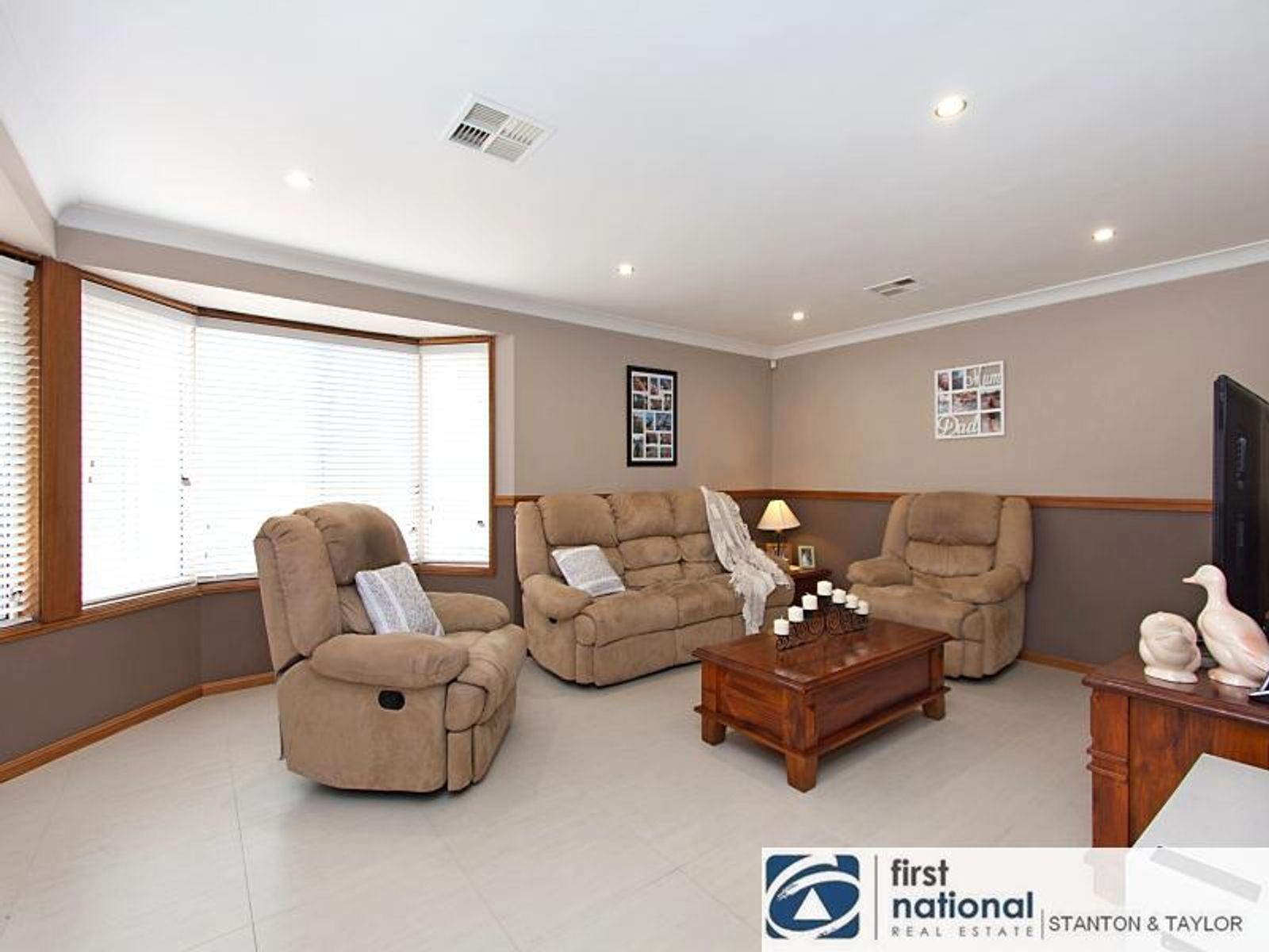 17 Tanglewood Place, Glenmore Park - Thumbnail 8
