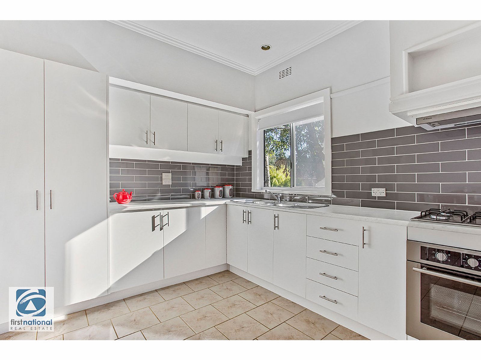 1/44 Western Park Drive, Warragul, VIC 3820, Warragul - Thumbnail 2