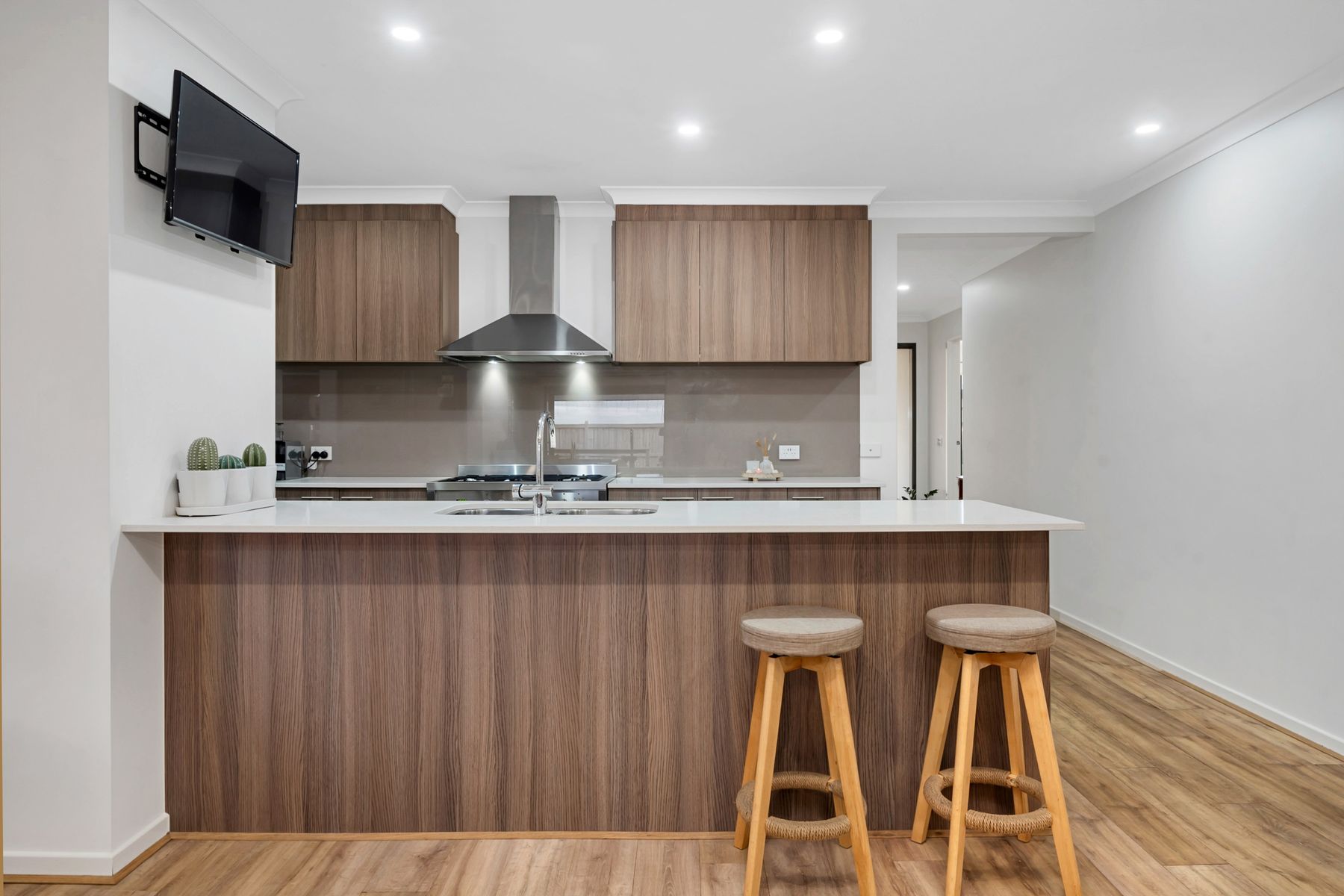 47 Highbury Road, Clyde North, VIC 3978, Clyde North - Thumbnail 6