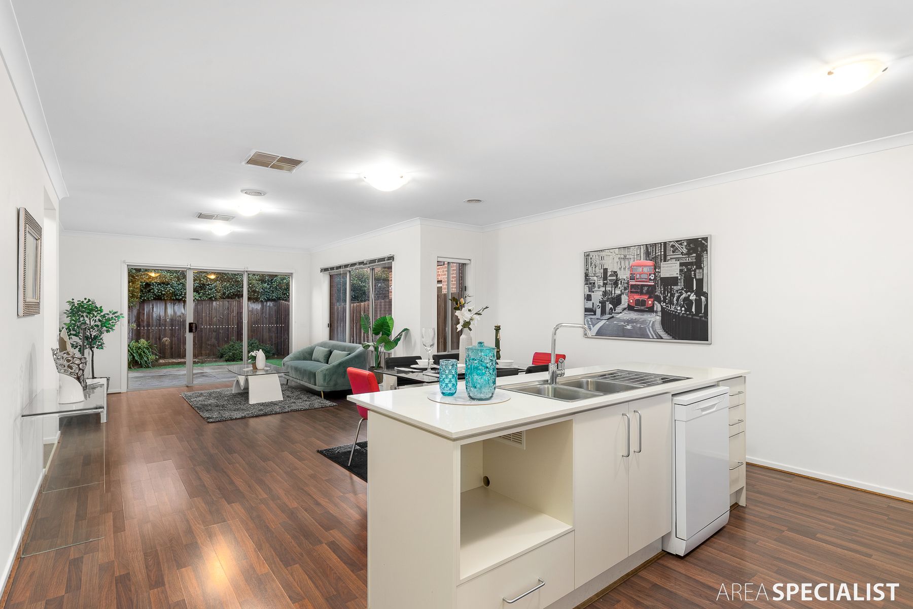 6 Oberon Street, Point Cook, VIC 3030, Point Cook - Thumbnail 5