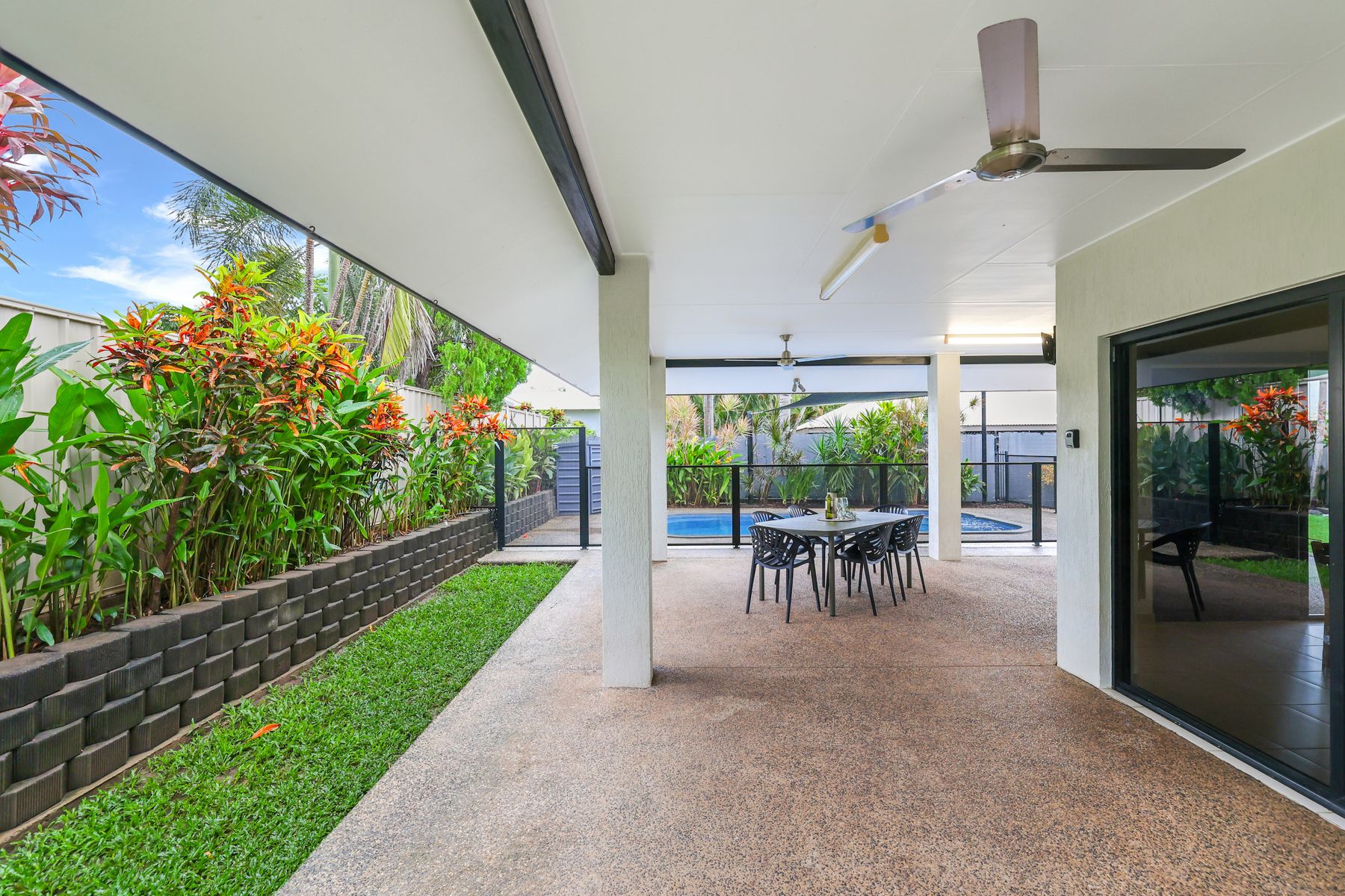 12 Yirra Crescent, Rosebery NT 0832, Rosebery - Thumbnail 3