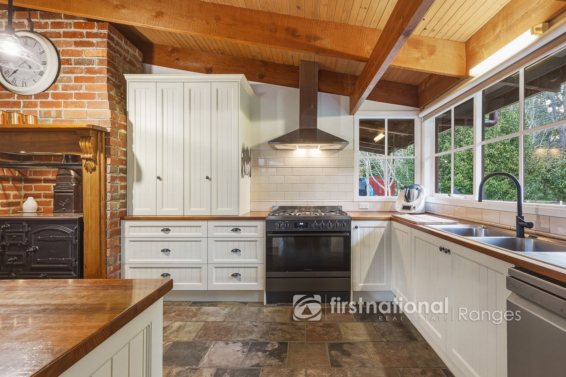 655 Gembrook-Tonimbuk Road, Gembrook VIC 3783, Gembrook - Thumbnail 5