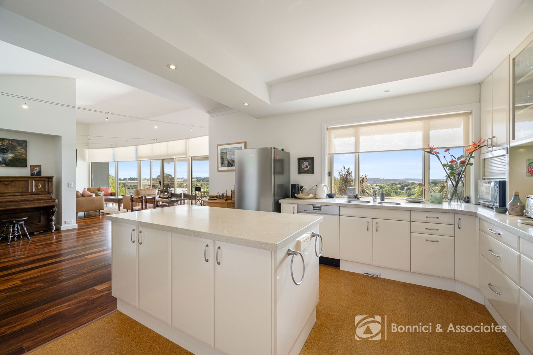 16 Warner Road, Beechworth VIC 3747, Beechworth - Thumbnail 4