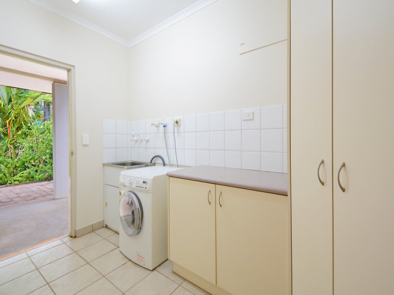 157 Woodlake Boulevard, Durack NT 0830, Durack - Thumbnail 8