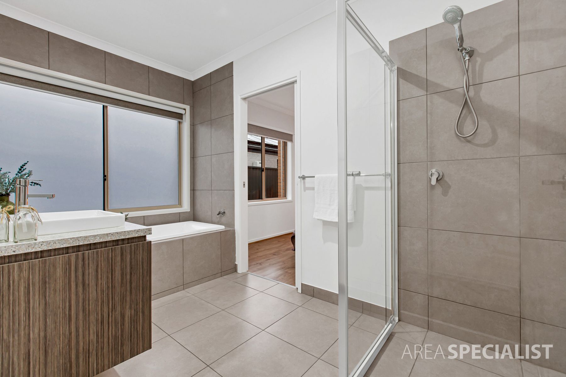 7 Rannoch Street, Cranbourne East, VIC 3977, Cranbourne East - Thumbnail 6