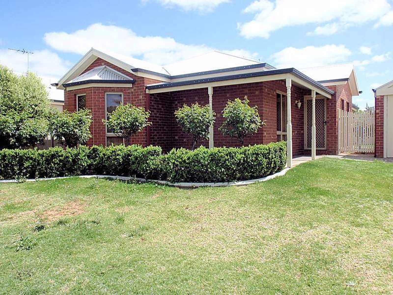 2/1 Harvest Court, Mildura - Image 1