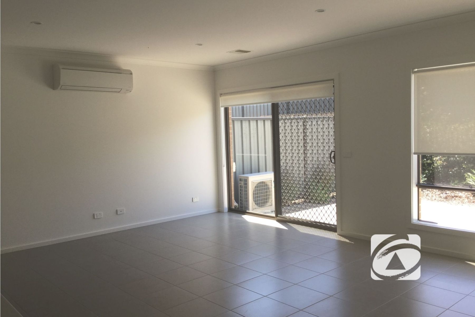 24/23 Atlantic Drive, Pakenham VIC 3810, Pakenham - Thumbnail 4