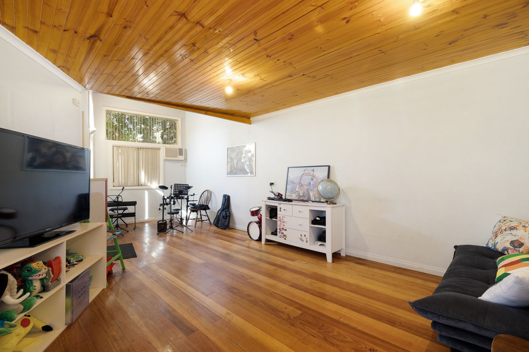 132 Haverbrack Drive, Mulgrave, VIC 3170, Mulgrave - Thumbnail 3