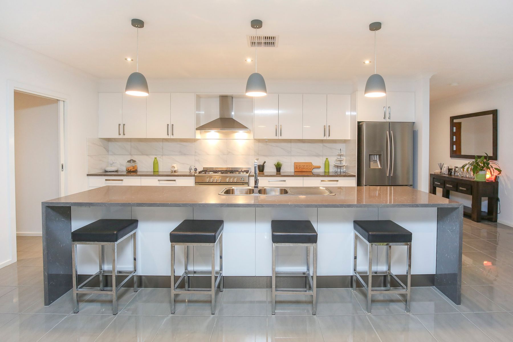 8 Lakeview Court, Mildura - Thumbnail 3