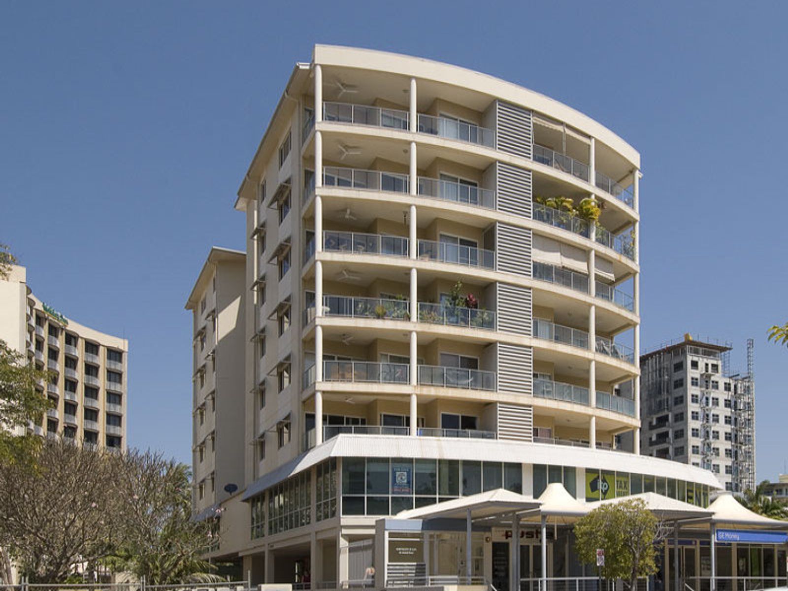17/101 Mitchell Street, Darwin City NT 0800, Darwin City - Thumbnail 3
