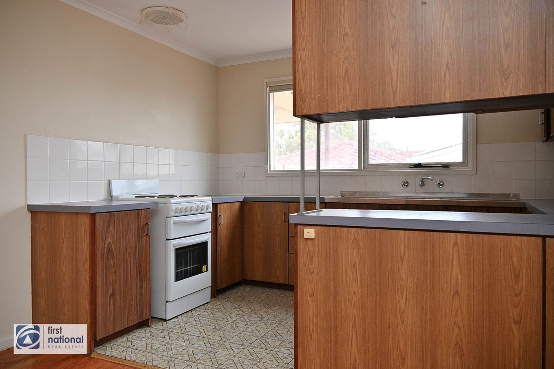 34 Kay Crescent, Port Augusta West SA 5700, Port Augusta West - Thumbnail 3