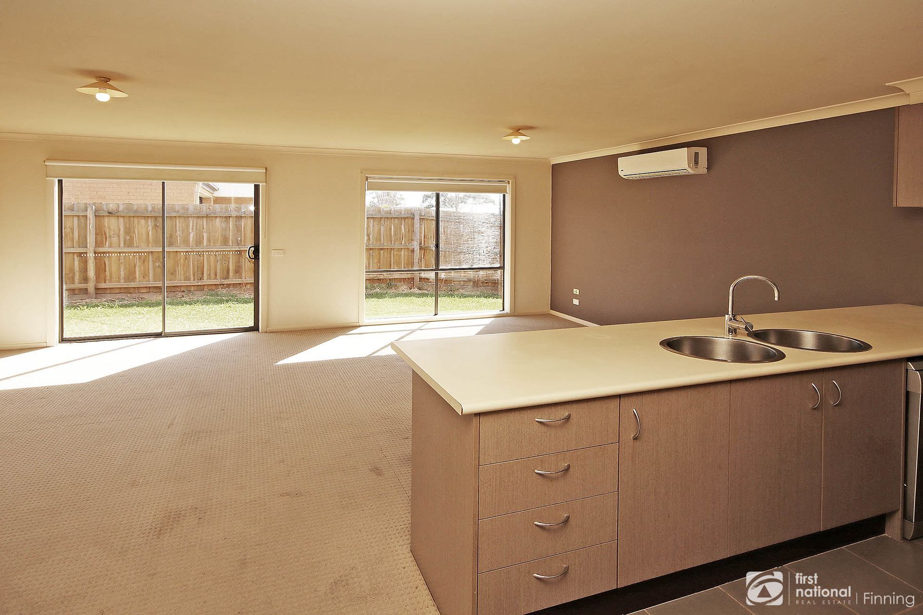 41 Calais Circuit, Cranbourne West VIC 3977, Cranbourne West - Thumbnail 6