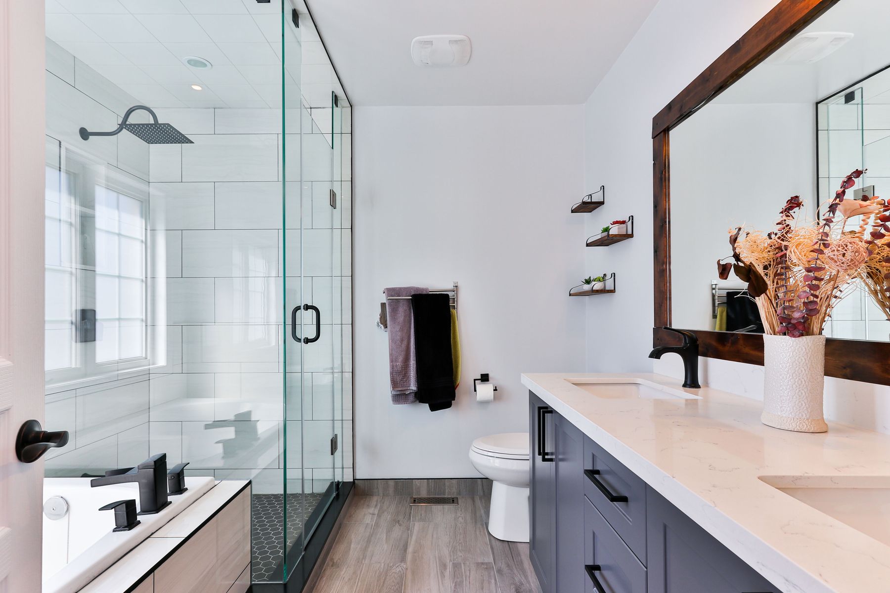 The 8 Most Luxurious Bathroom Upgrades to Invest in Today