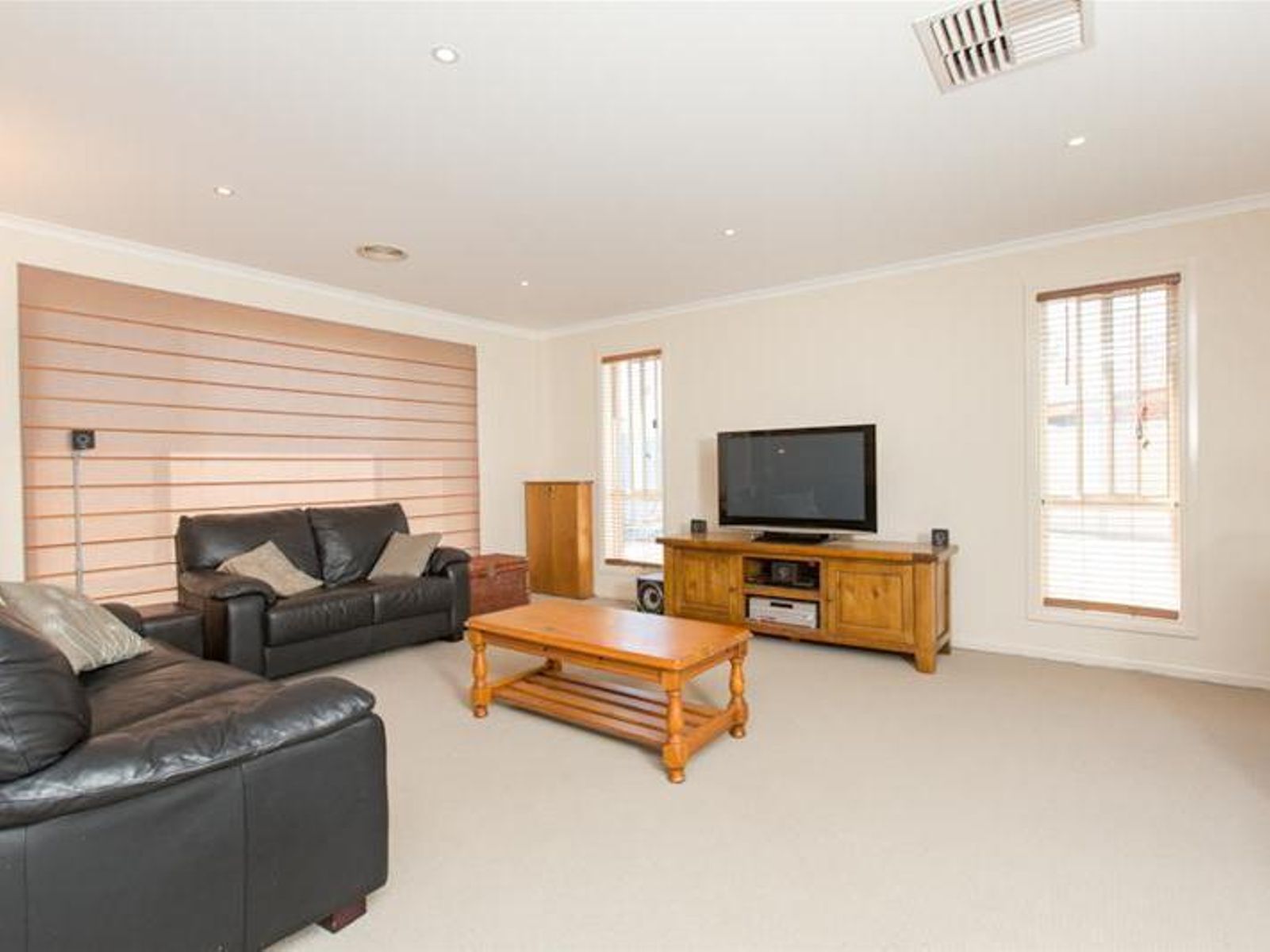 21 Suffolk Drive, Mildura - Thumbnail 2