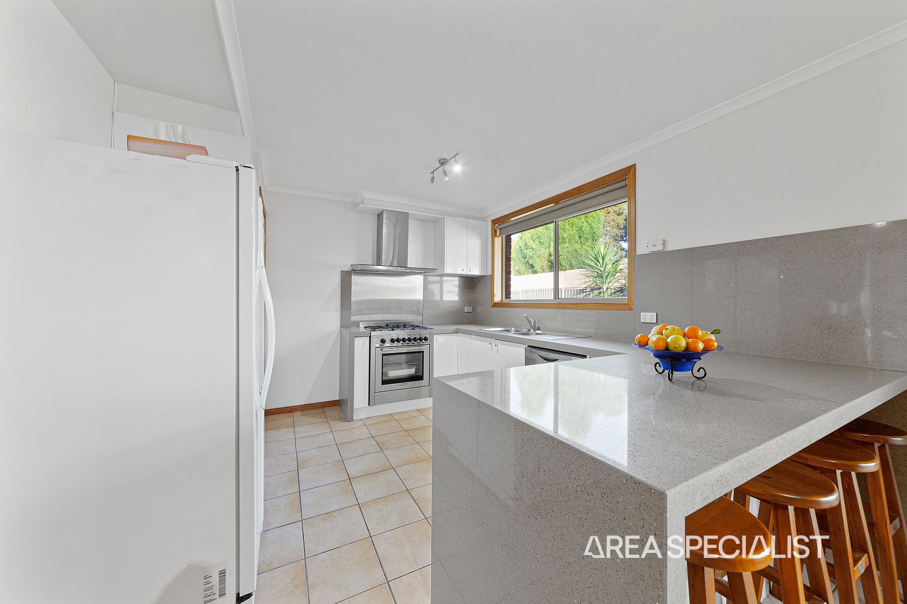 12 Capri Court, Pakenham, VIC 3810, Pakenham - Thumbnail 5
