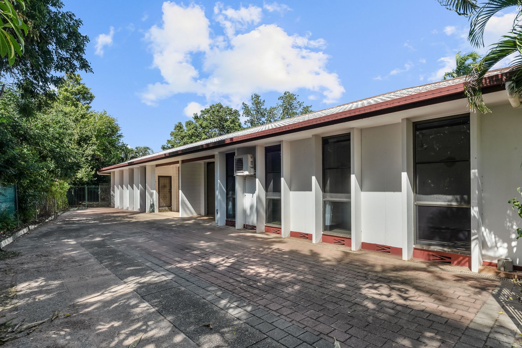 1/10 Sandalwood Street, Nightcliff NT 0810, Nightcliff - Thumbnail 2