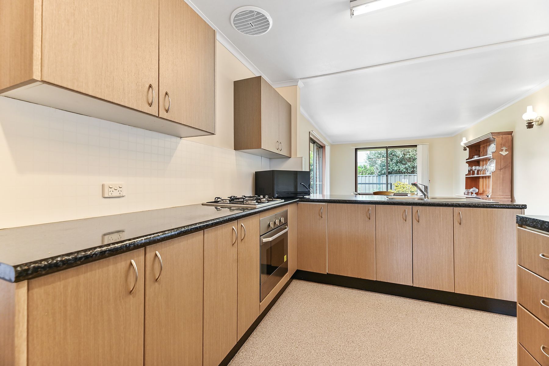 43 Spring Road, Springvale South, VIC 3172, Springvale South - Thumbnail 4