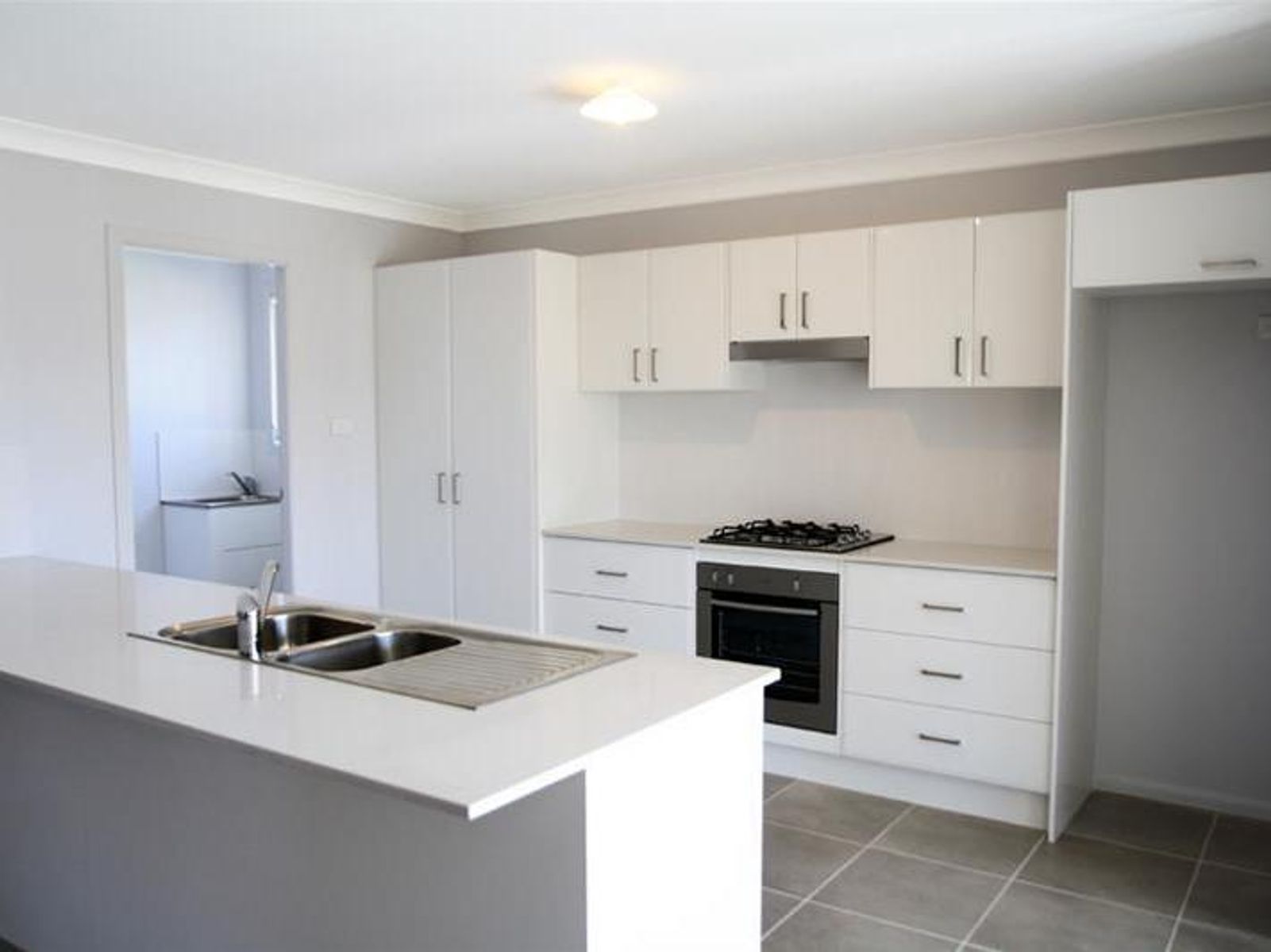 14 Vikki Avenue, Rutherford NSW 2320, Rutherford - Thumbnail 3