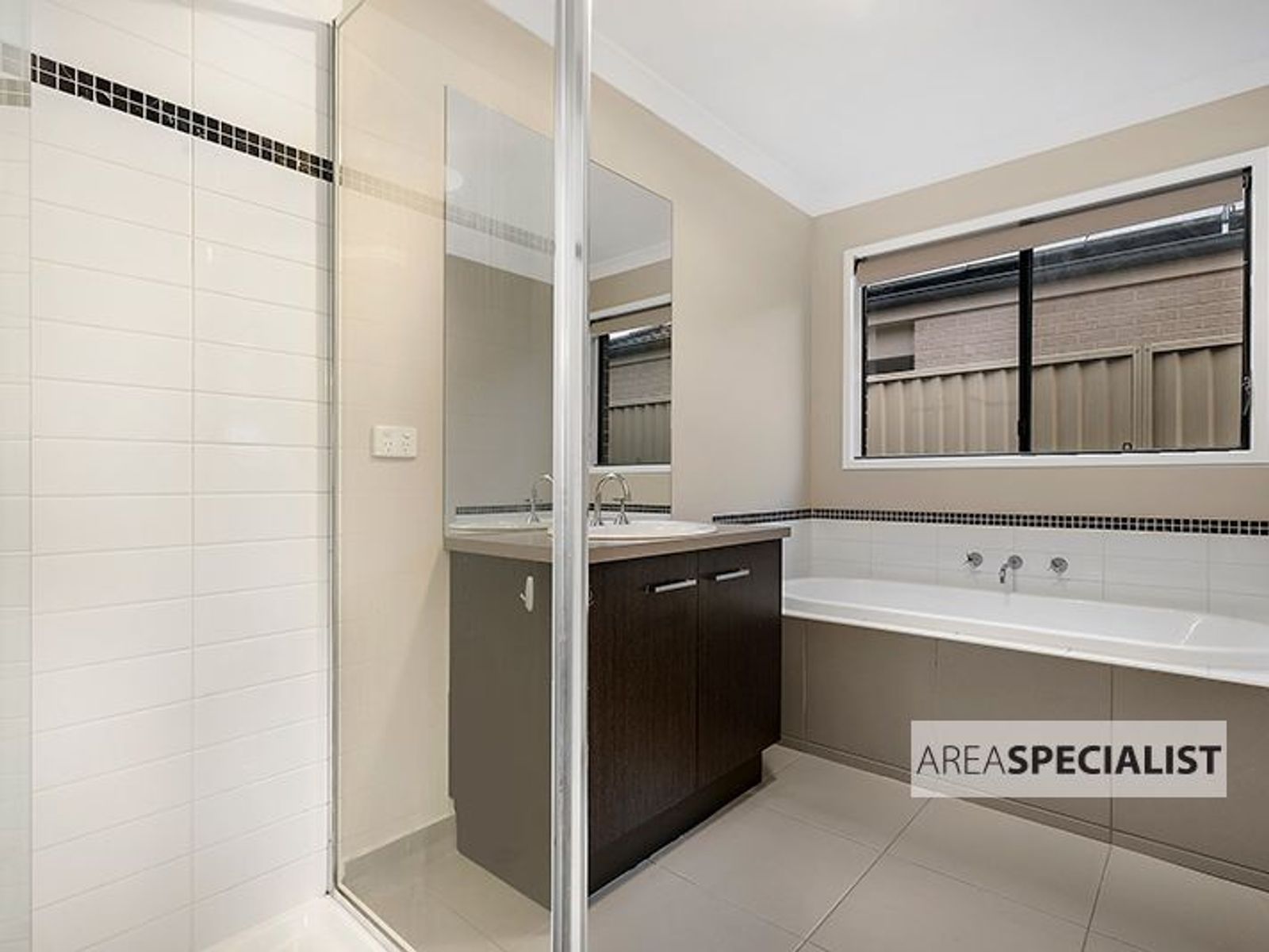 114 Blue Horizons Way, Pakenham, VIC 3810, Pakenham - Thumbnail 5