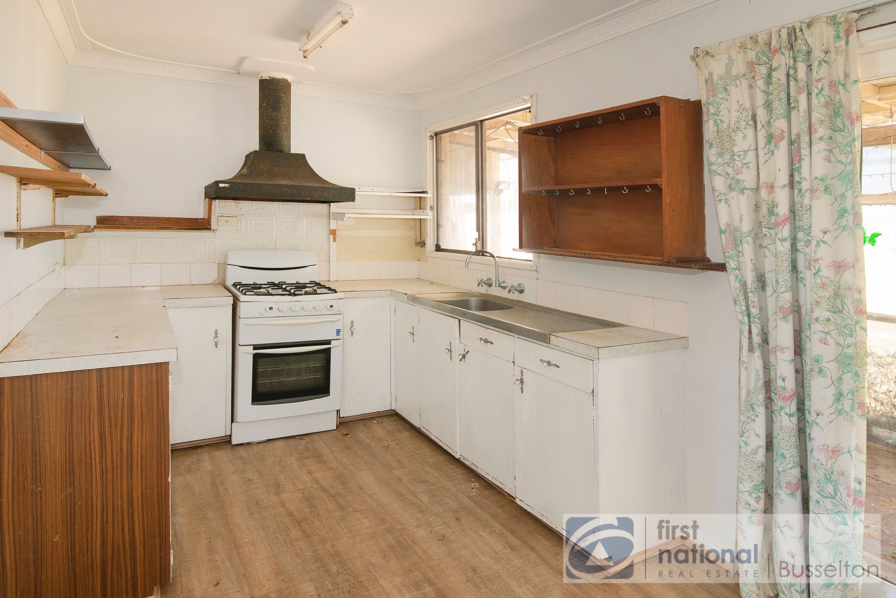 365 Marine Terrace, Geographe, WA 6280, Geographe - Thumbnail 2