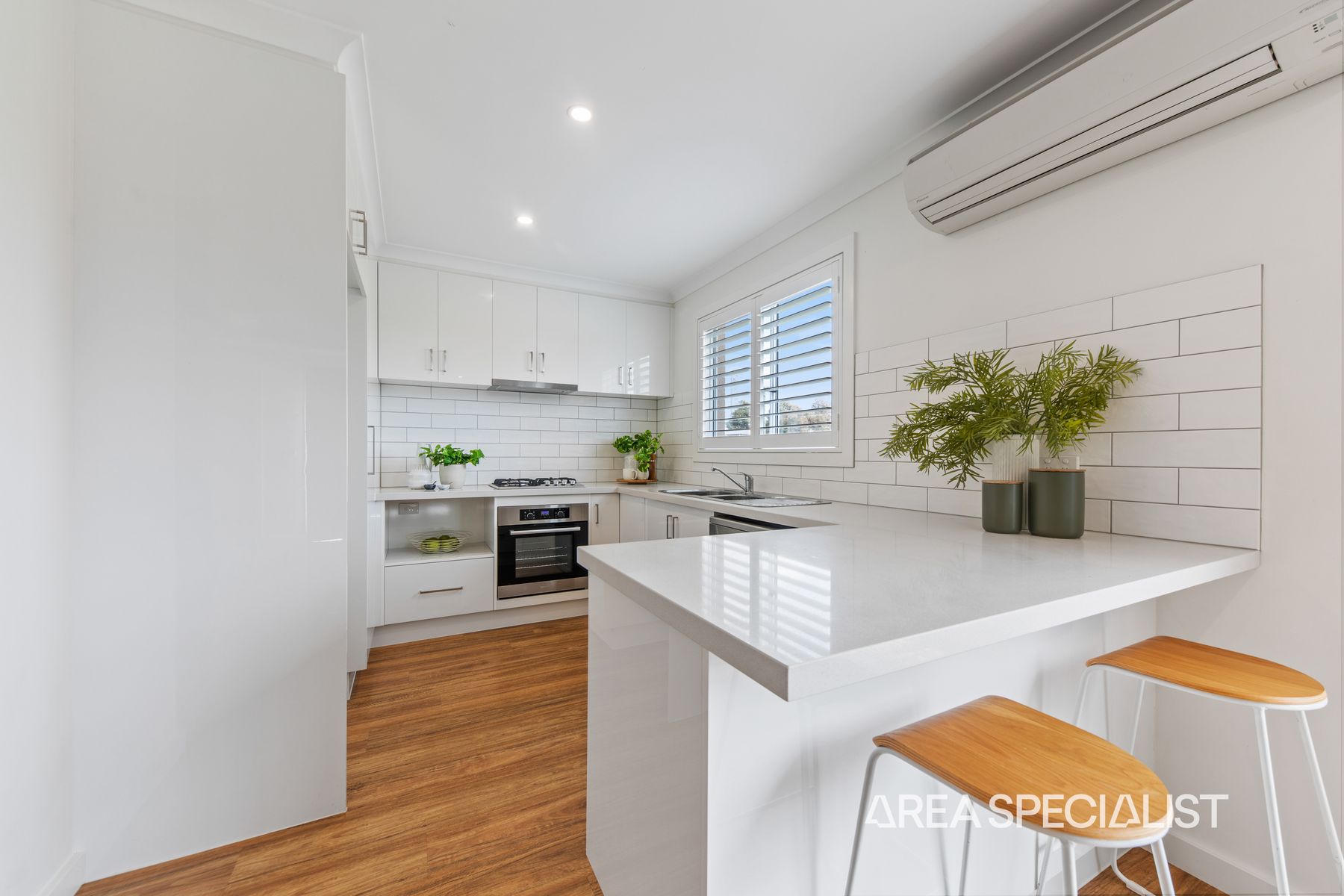2/24 Gardner Street, Koo Wee Rup, VIC 3981, Koo Wee Rup - Thumbnail 3