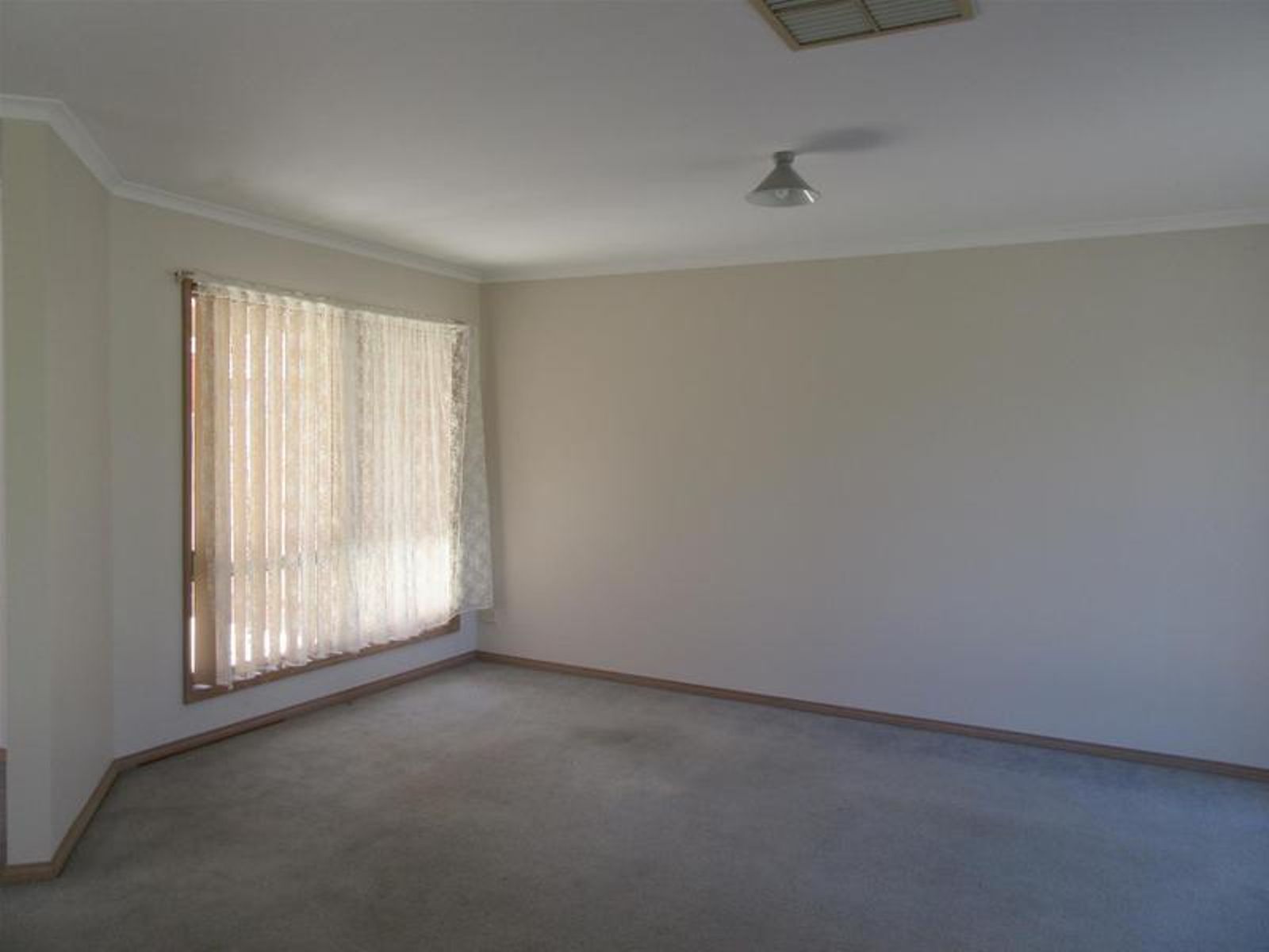 363 Walnut Avenue, Mildura - Thumbnail 2