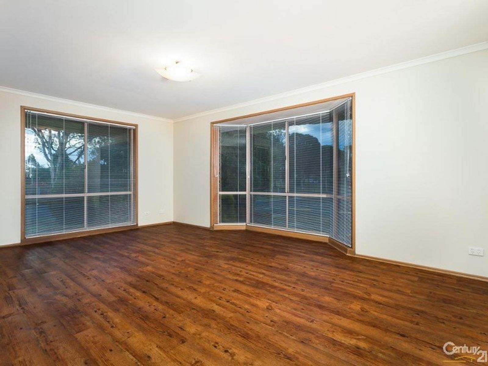 55 Waverley Park Drive, Cranbourne North - Thumbnail 6