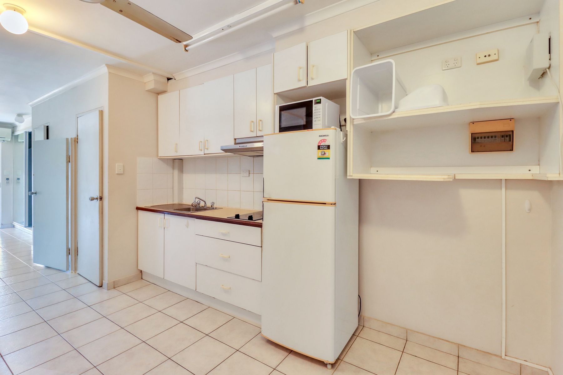 90/21 Cavenagh Street, Darwin City, NT 0800, Darwin City - Thumbnail 3