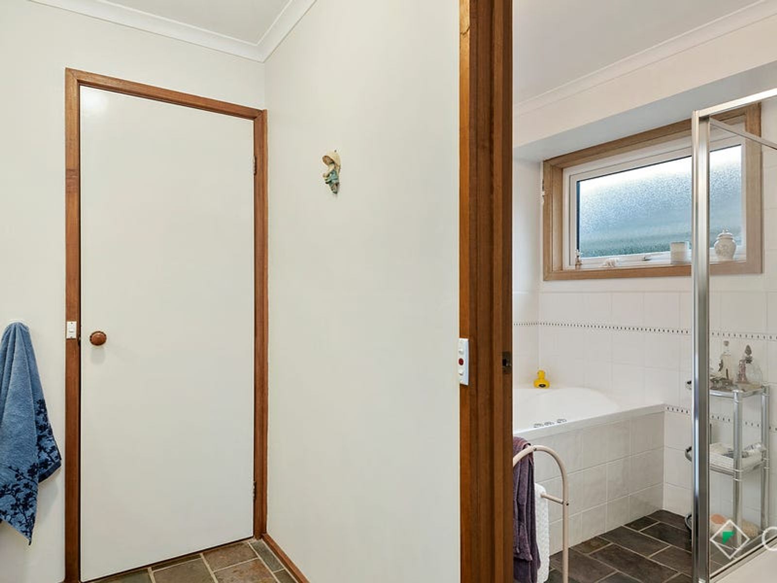 11 Tarbet Court, Endeavour Hills, VIC 3802, Endeavour Hills - Thumbnail 6