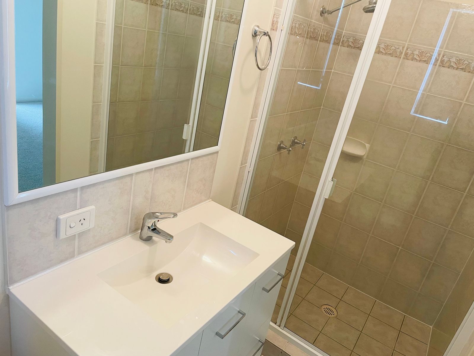 42 BENJAMINA CIRCUIT, Regents Park QLD 4118, Regents Park - Thumbnail 8