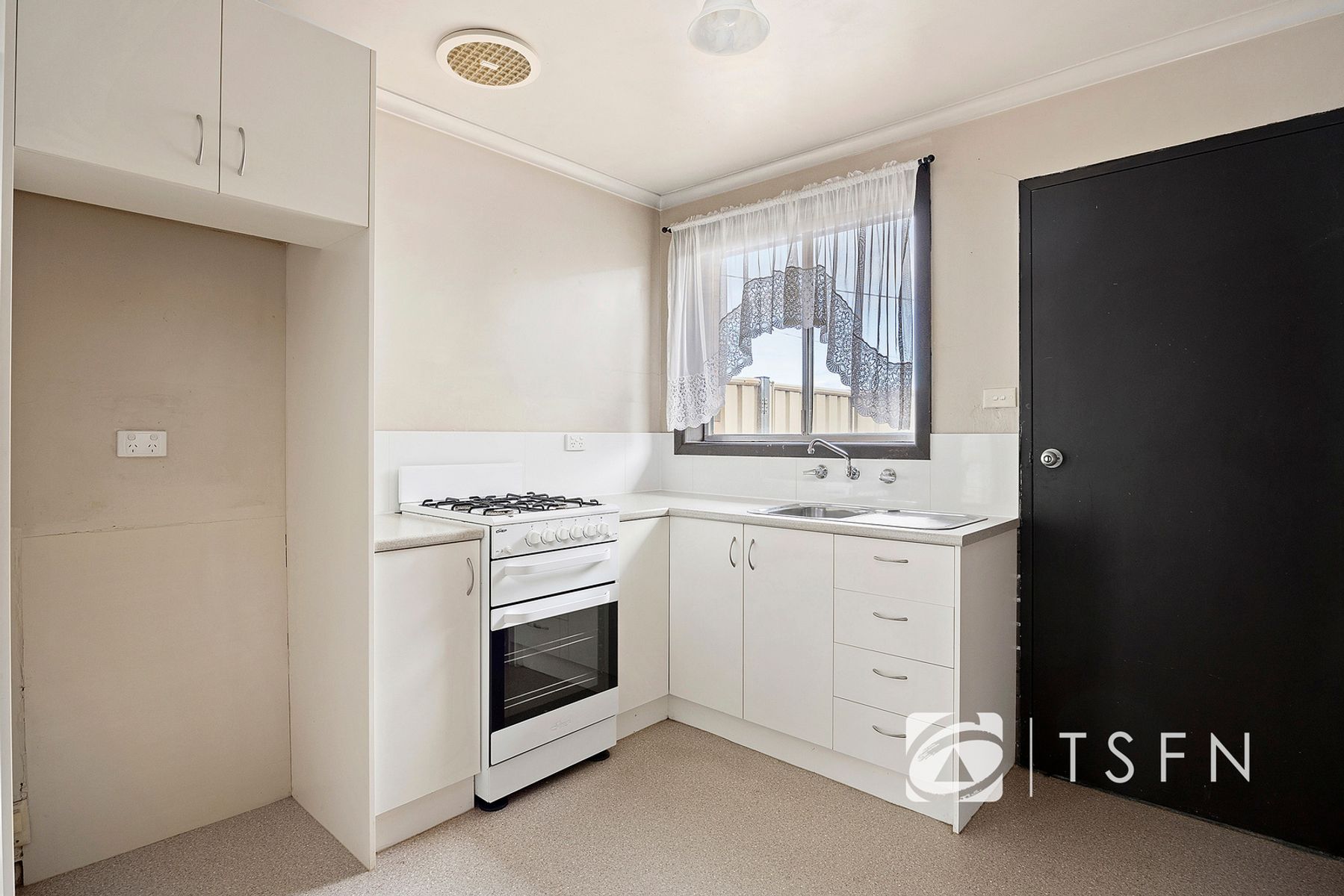 1/13 Bowles St, Kangaroo Flat VIC 3555, Kangaroo Flat - Thumbnail 2