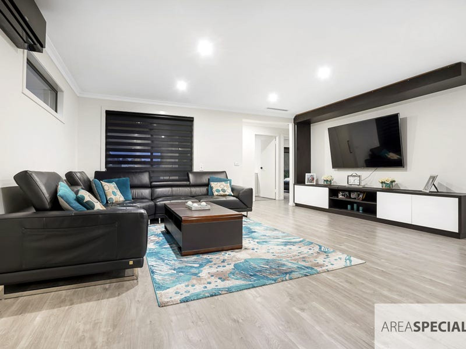 20 Lawson Way, Endeavour Hills, VIC 3802, Endeavour Hills - Thumbnail 2
