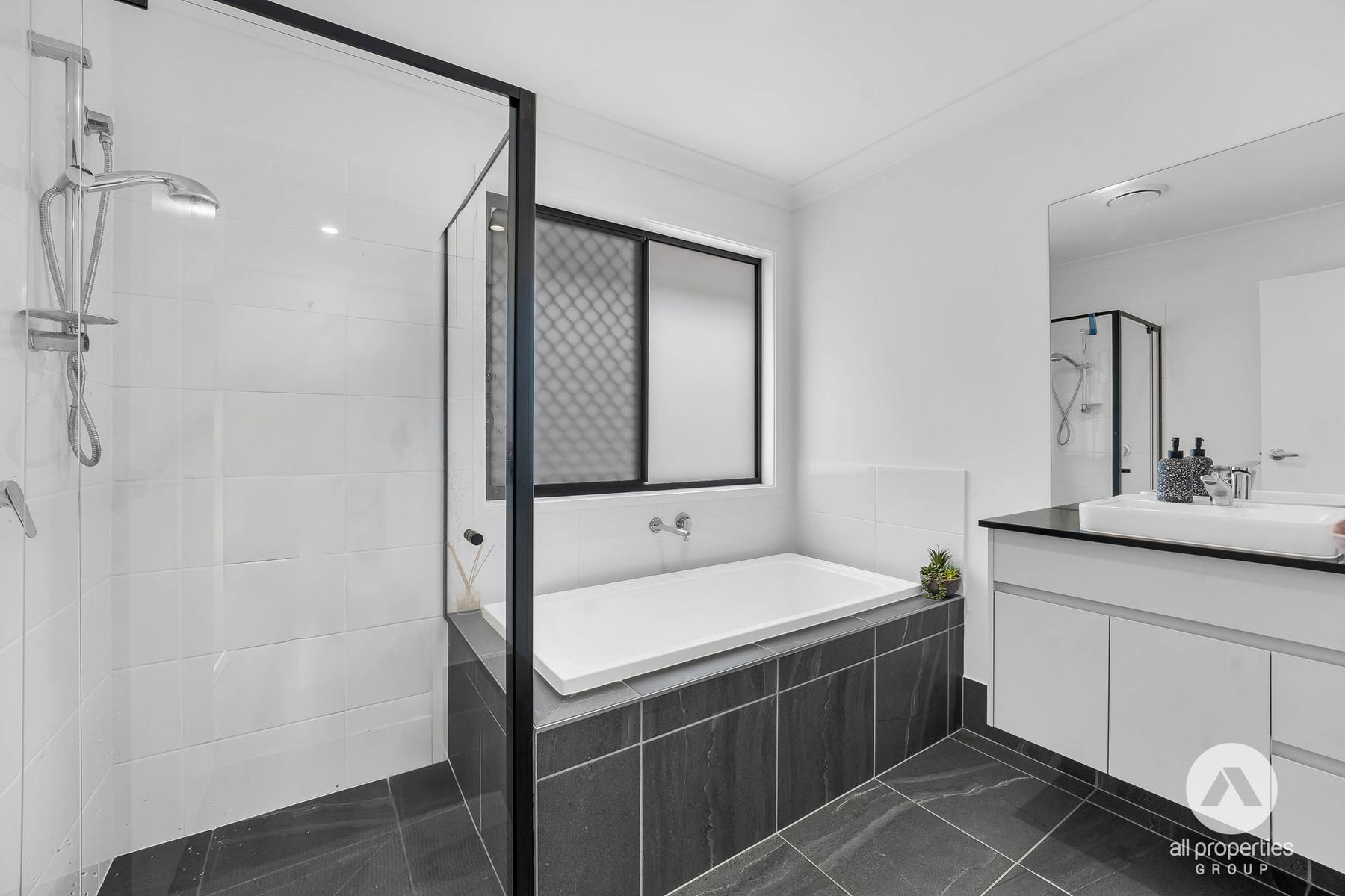 15 Springbrook Street, Yarrabilba QLD 4207, Yarrabilba - Thumbnail 7