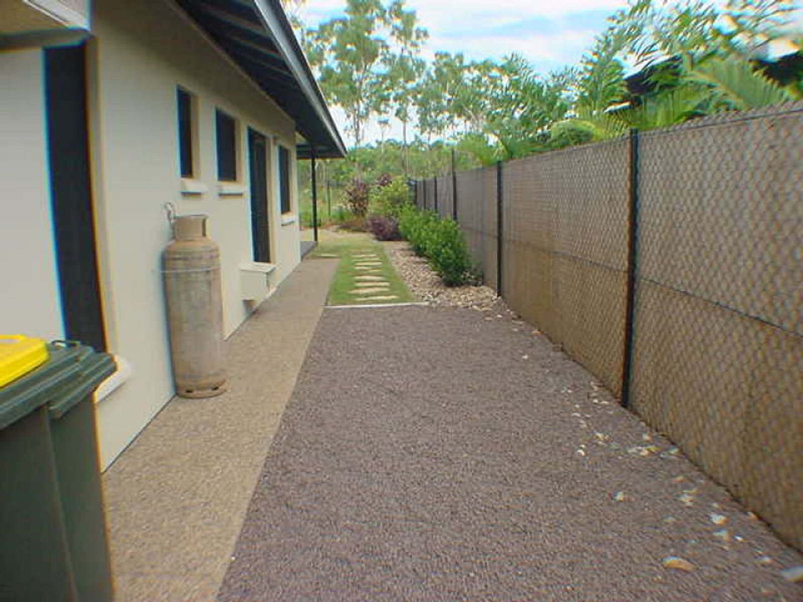 Contact Agent, Gunn NT 0832, Gunn - Thumbnail 3