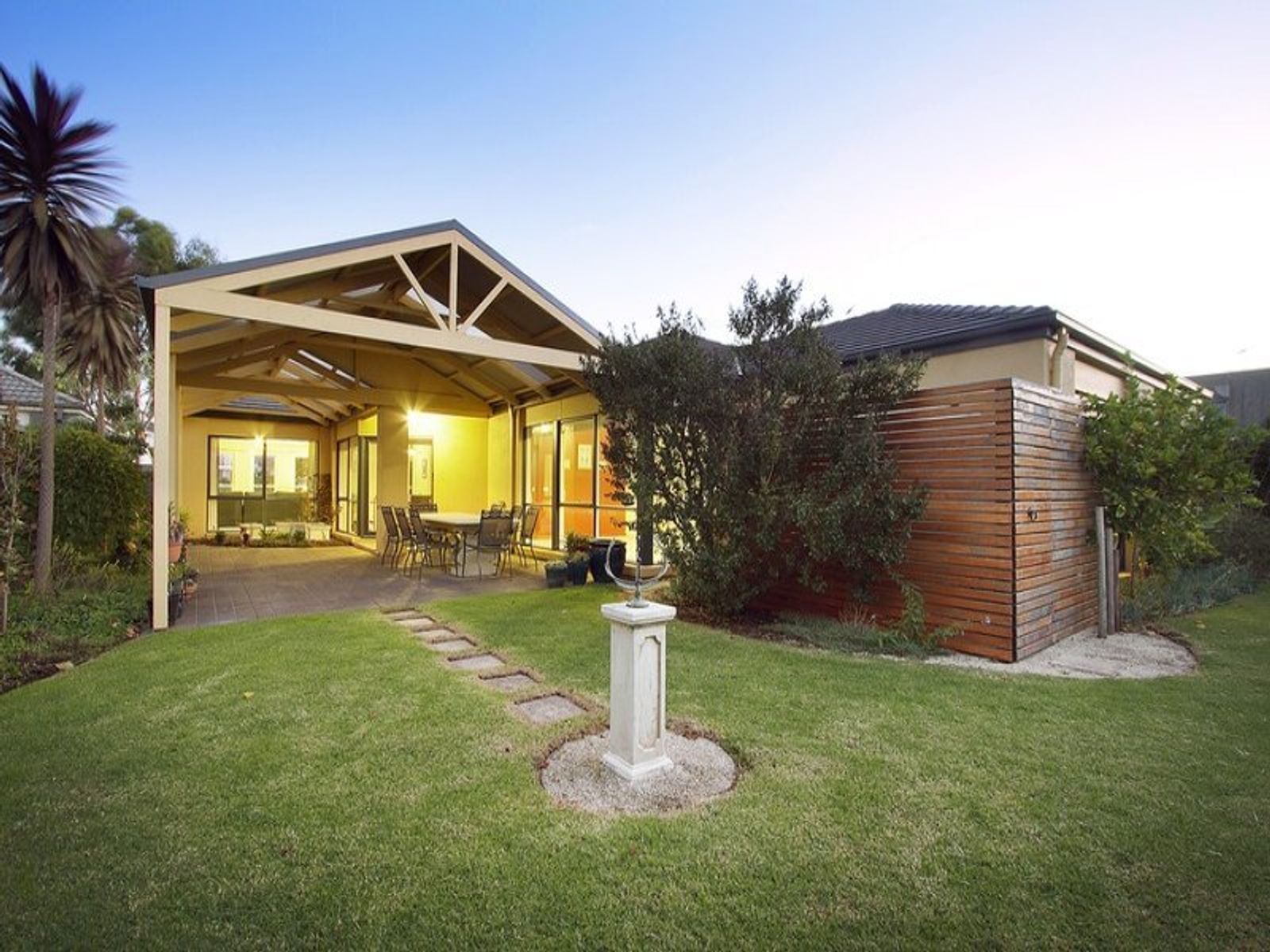 47 Macquarie Circle, Waterways, VIC 3195, Waterways - Thumbnail 2
