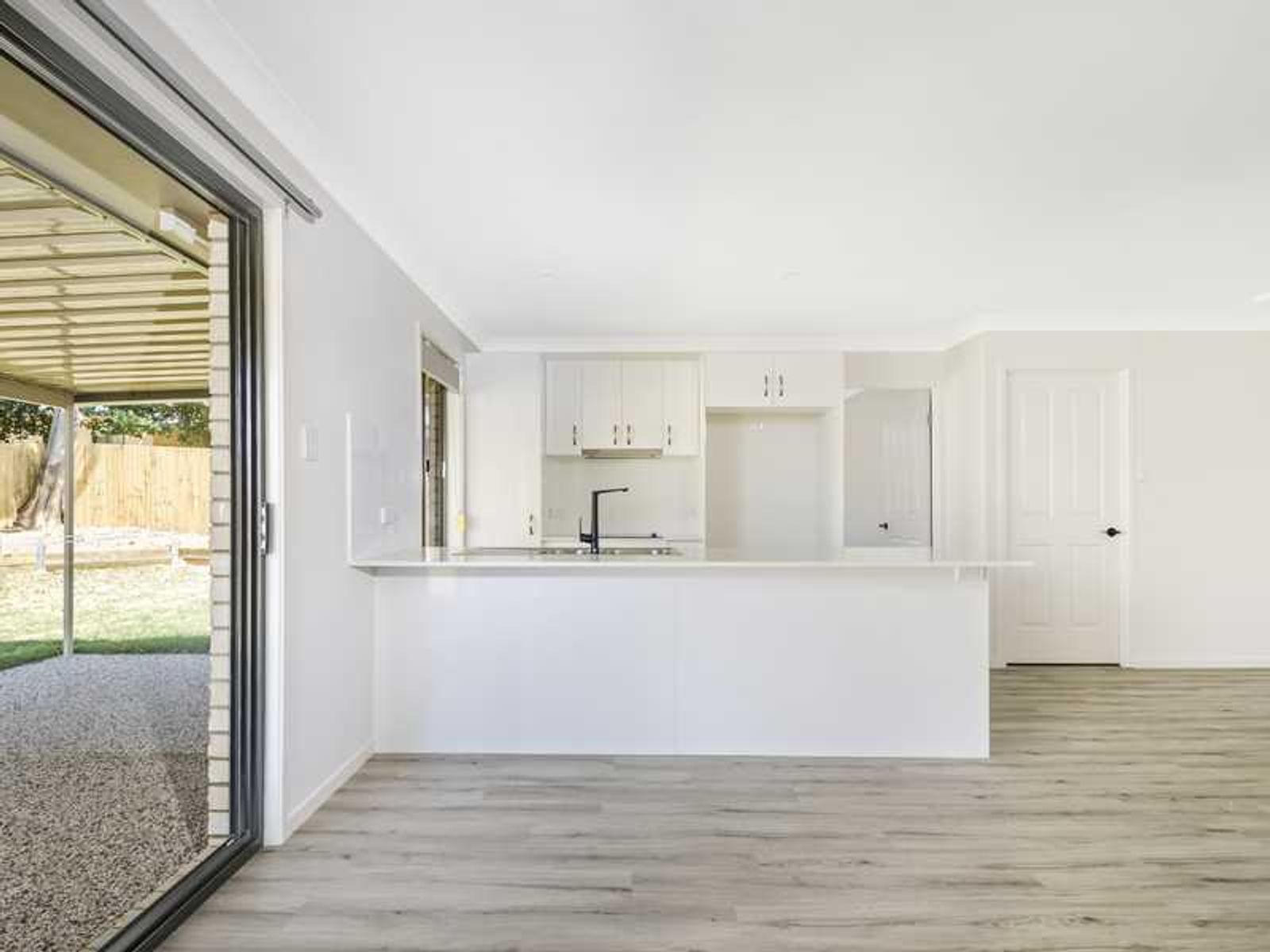 2 Wallace Street, Warwick - Thumbnail 8