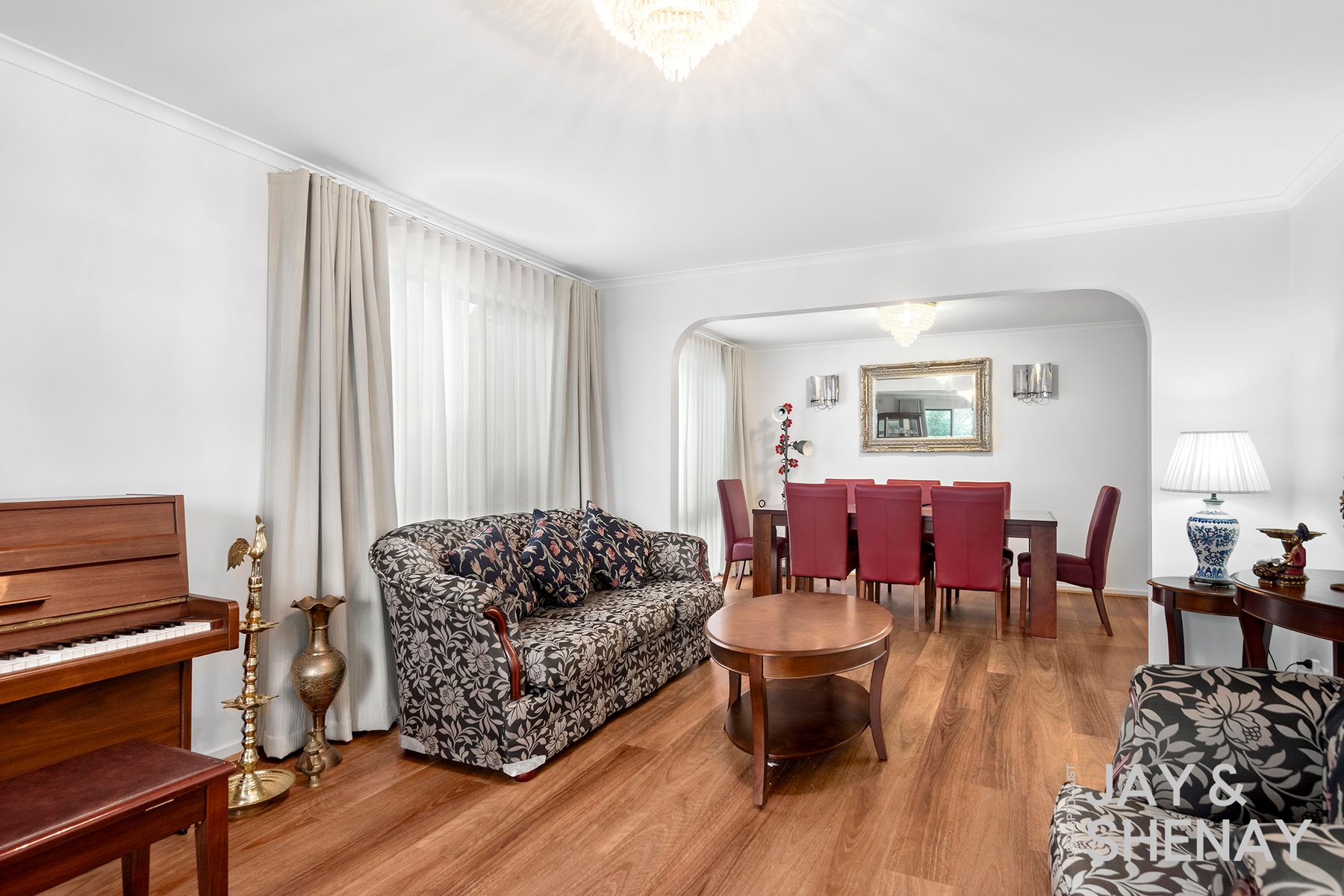 241 James Cook Drive, Endeavour Hills, Endeavour Hills - Thumbnail 4