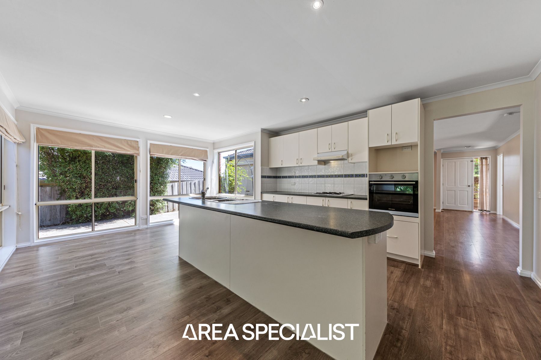 14 Ivory Drive, Pakenham, VIC 3810, Pakenham - Thumbnail 5