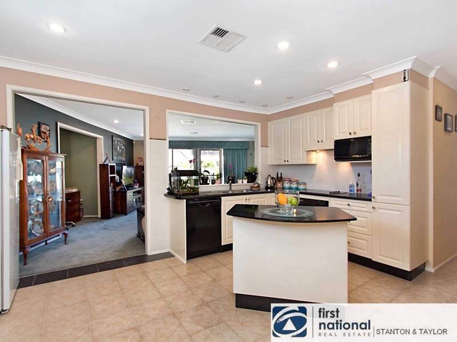 30 Besley Street, Cambridge Park - Thumbnail 2