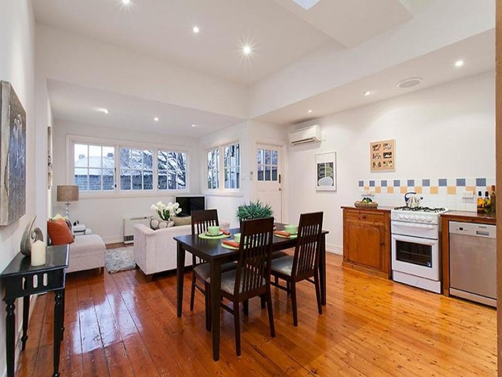 87 McCracken Street, Kensington - Thumbnail 3