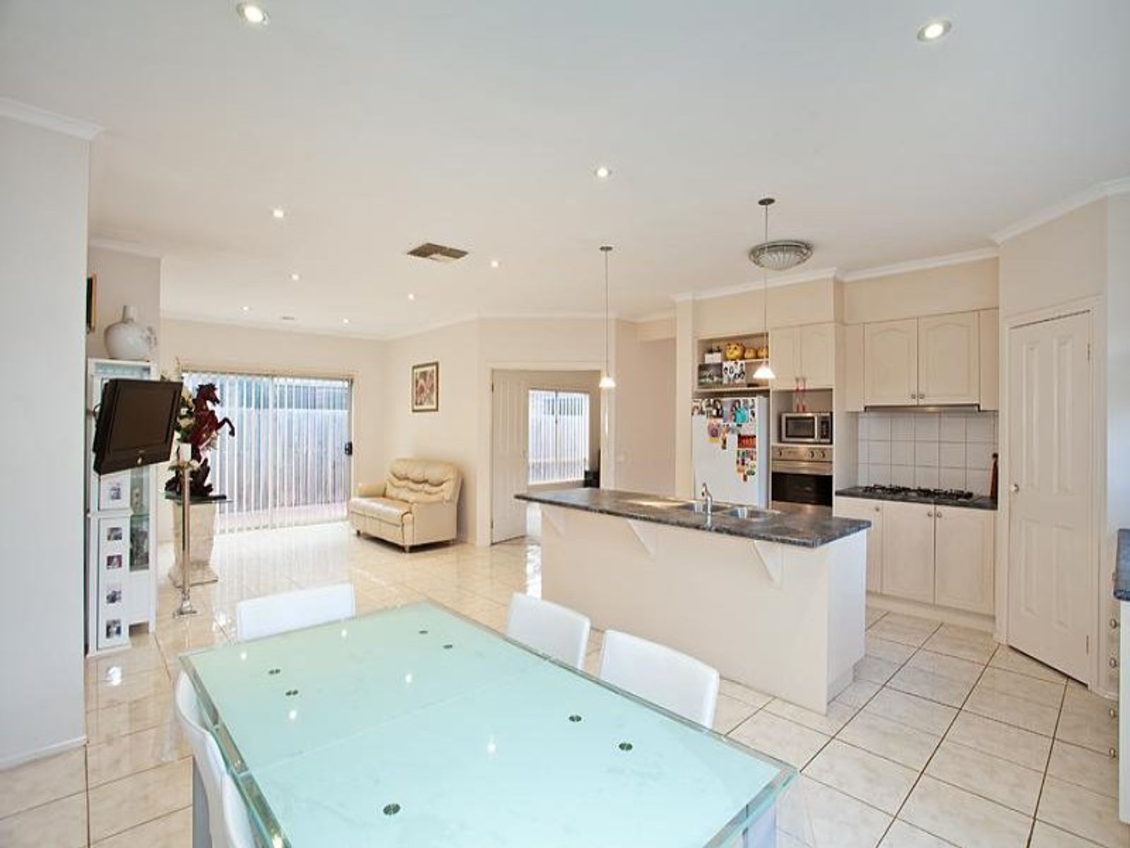 5 Carlton Court, Taylors Hill - Thumbnail 7
