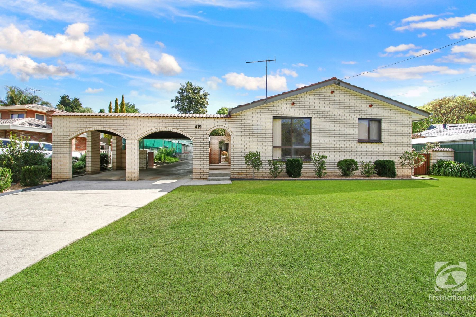 419 Poplar Drive, Lavington NSW 2641